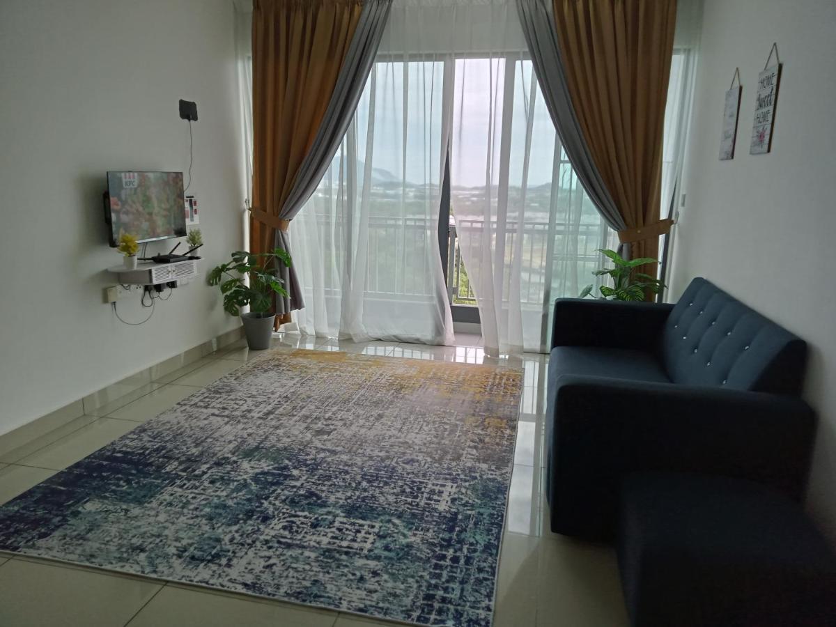 Fz Almyra Homestay Kajang Esterno foto